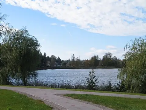 Ozolnieku ezers