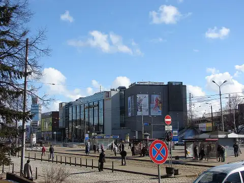 Ēka 13. janvāra ielā 8