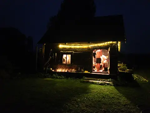 pirts vakarā (ilustratīvs)