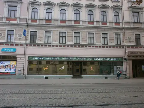 Dabas muzeja ēka