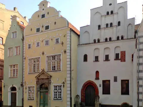 Trīs brāļi